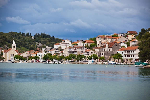 Zaton Croazia vista dal mare