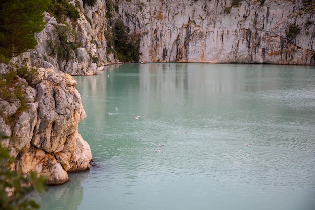 Zmajevo oko o lago occhio di drago e laguna blu vicino a rogoznica croazia