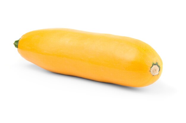 Zucca di zucchine gialla isolata sul ritaglio bianco.