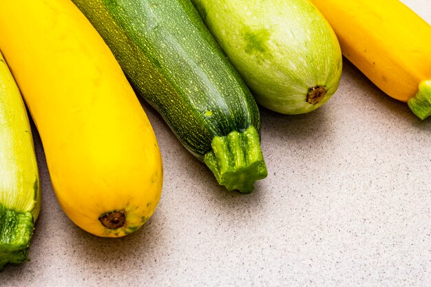 Zucchine colorate assortite