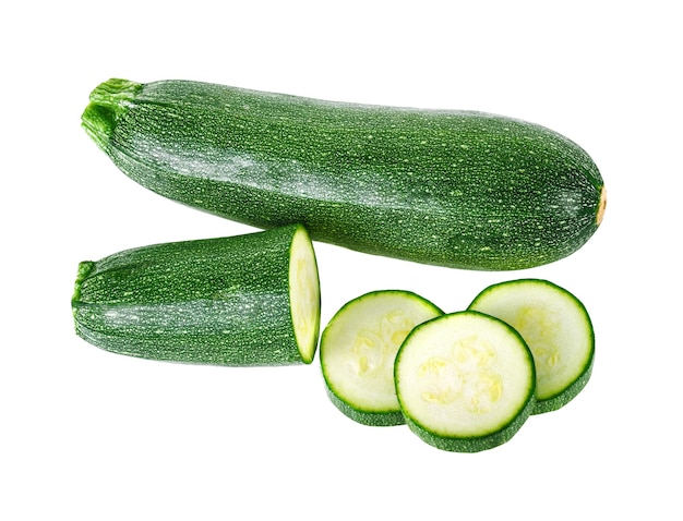 Zucchine con fetta isolate su sfondo bianco