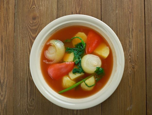 Zuppa alla modenese. Zuppa italiana alla modenese