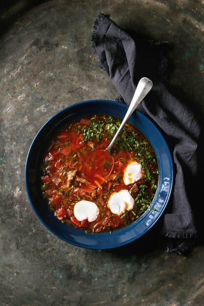 Zuppa di borsch tradizionale