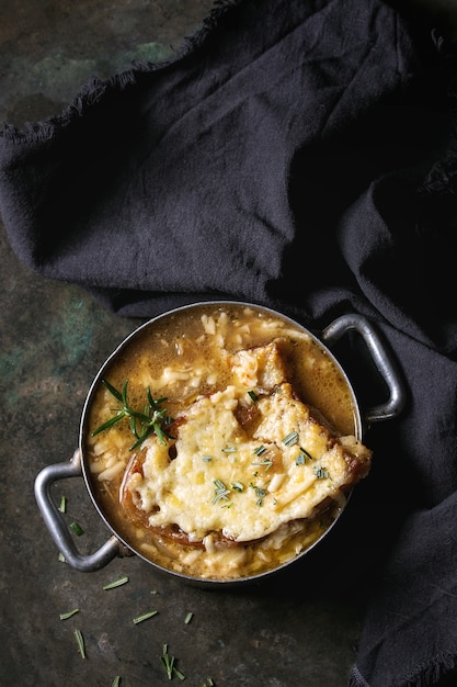 Zuppa di cipolle tradizionale