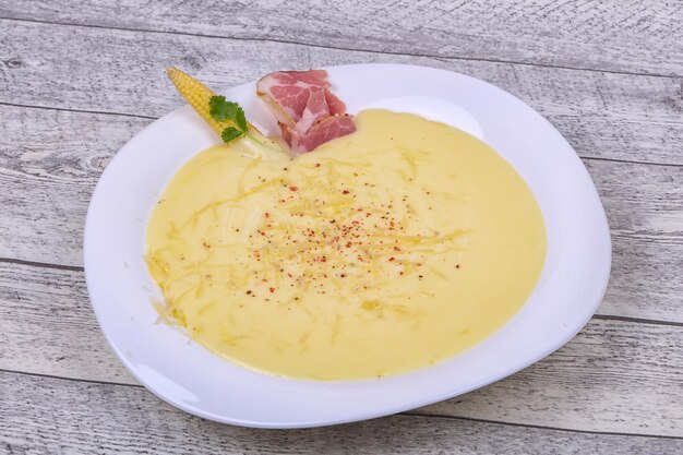 Zuppa di formaggio con pancetta