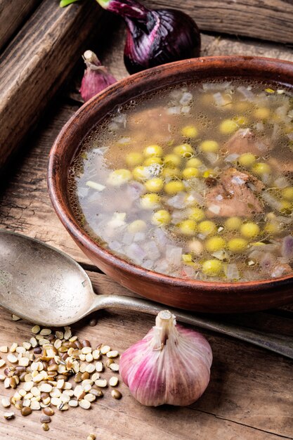 Zuppa di pollo peruviana