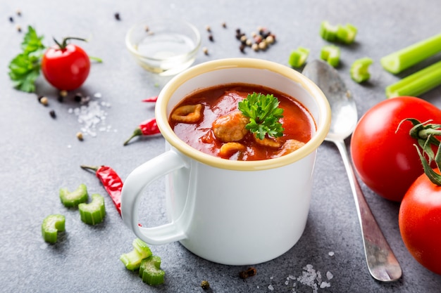 Zuppa di pomodoro fatta in casa