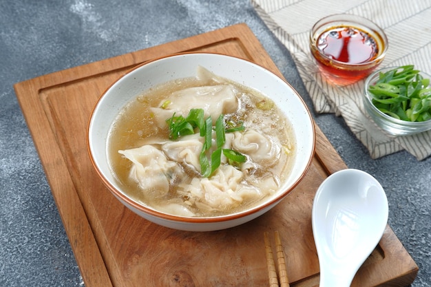 Zuppa di wonton