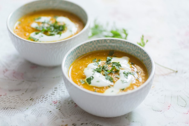 Zuppa di zucca con crema