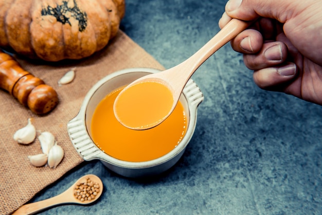 zuppa di zucca per la festa di Halloween e del Ringraziamento