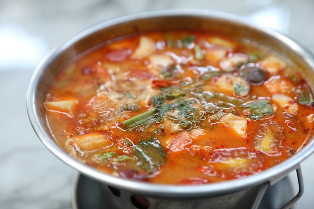 Zuppa piccante acida Tom Yum Goong