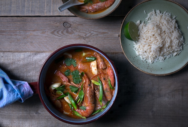 Zuppa tailandese tradizionale Tom Yam