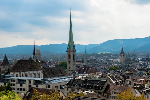 Zurigo centro. Immagine dell'antica città europea, vista dall'alto.