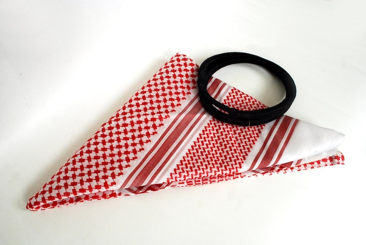 Fotografie arabic traditional clothing accessories agal and shemagh