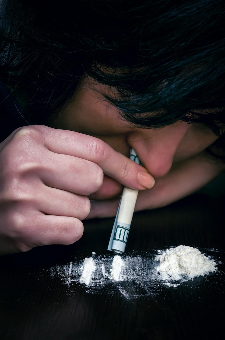 Fotografie close-up of man preparing food on table
