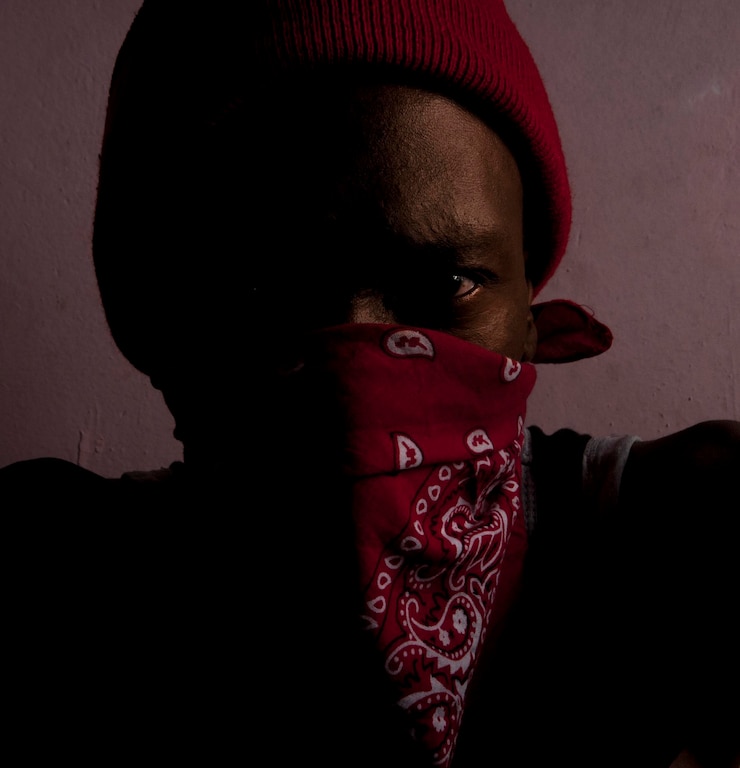Fotografie close-up portrait of man wearing scarf