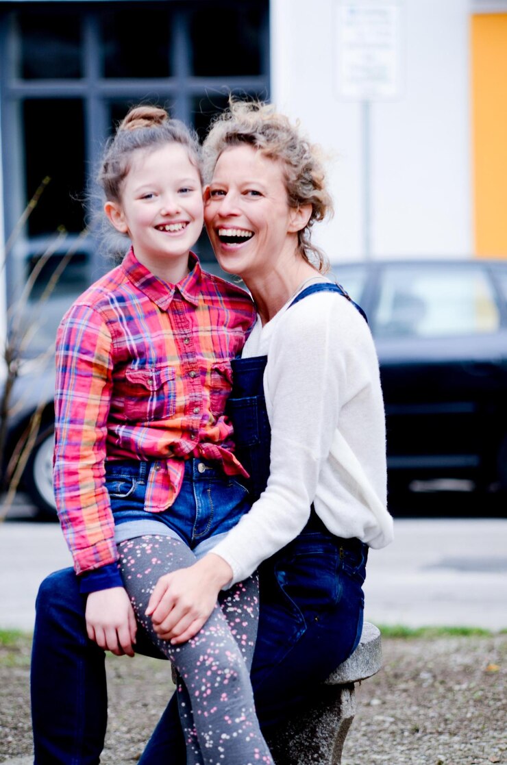 Fotografie happy friends smiling