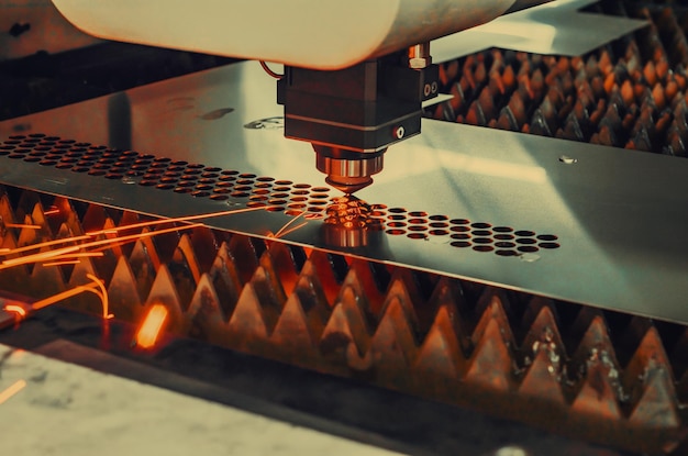 High precision CNC laser cutting metal sheet