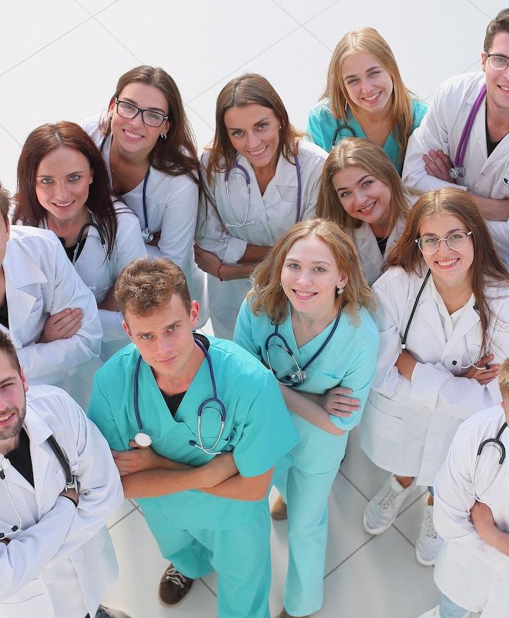Fotografie large group of doctors congratulating each other with applause