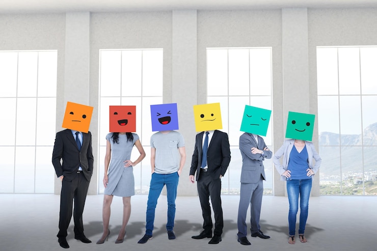 Fotografie people with boxes on their heads against room overlooking ocean