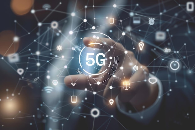 Pokročilá komunikace a globální připojení k internetové síti v chytrém městě