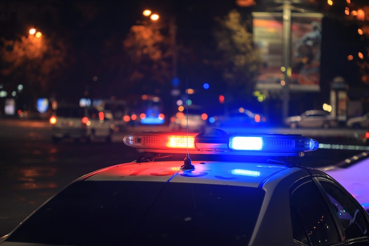 Fotografie policejní auto v noci
