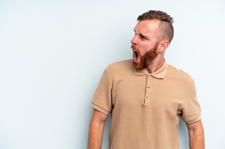 Fotografie shouting very angry rage concept frustrated