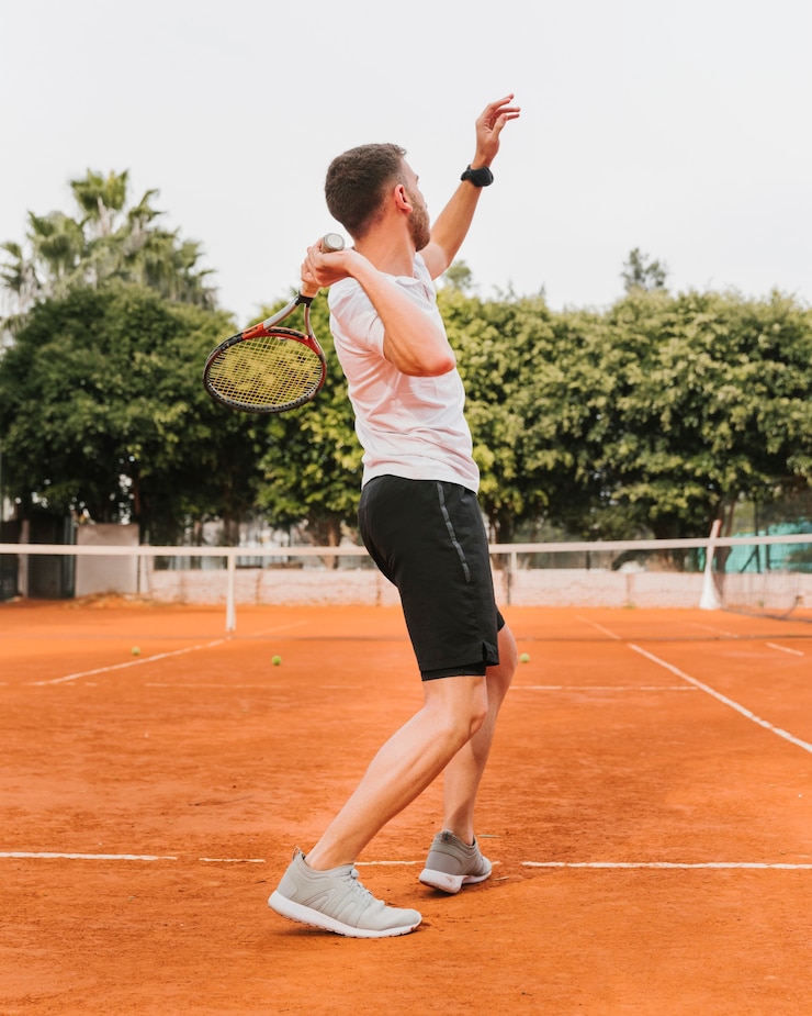 Zdarma Fotografie athletic young boy playing tennis