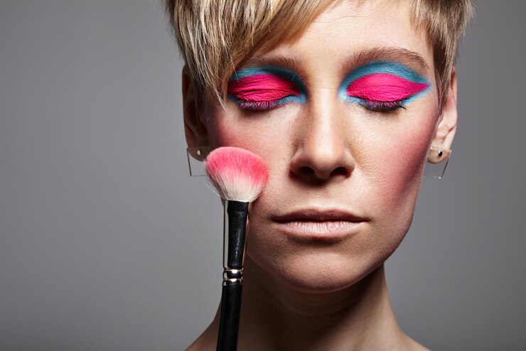 Zdarma Fotografie closed eyes woman with a bright cheek brush