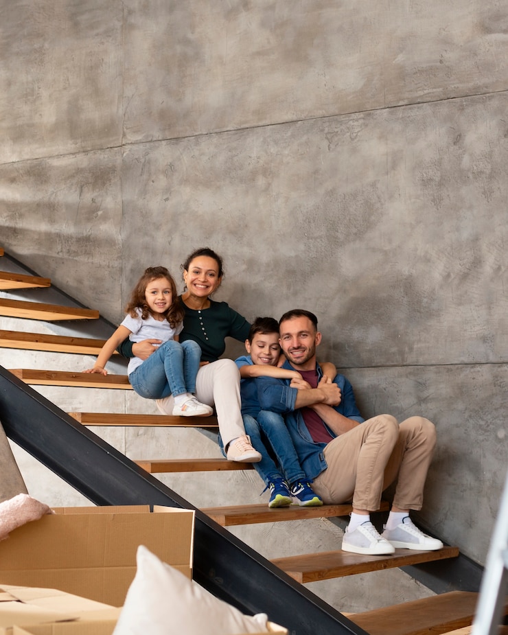 Zdarma Fotografie family moving in a new home