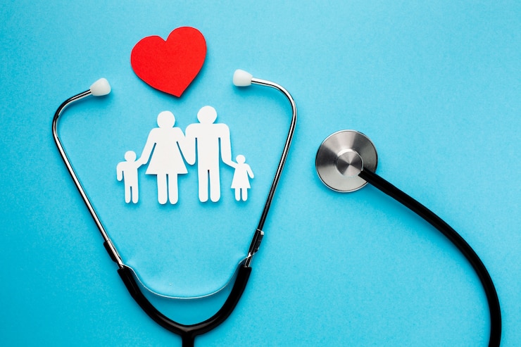 Zdarma Fotografie family shape figure with heart and stethoscope