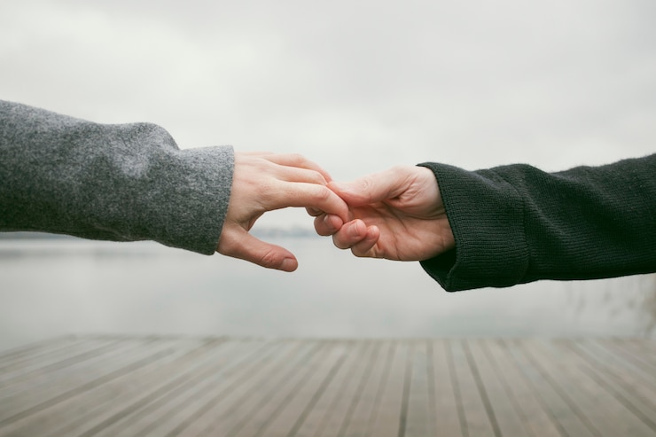 Zdarma Fotografie front view of couple hands concept