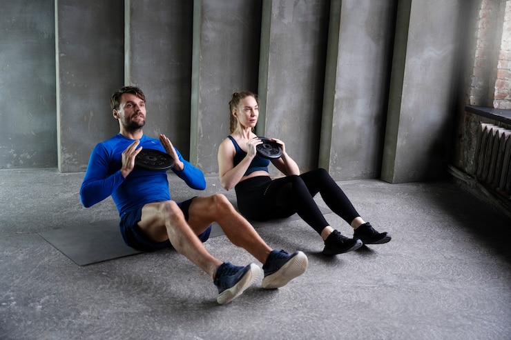 Zdarma Fotografie full shot sporty people exercising