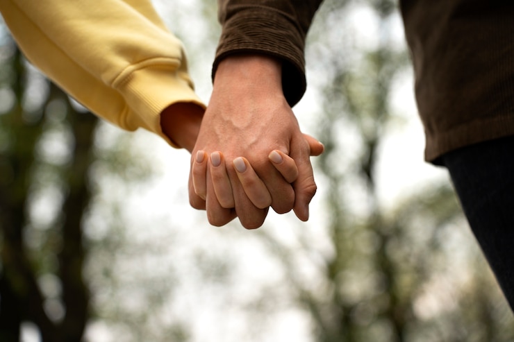 Zdarma Fotografie hands holding eachother for support