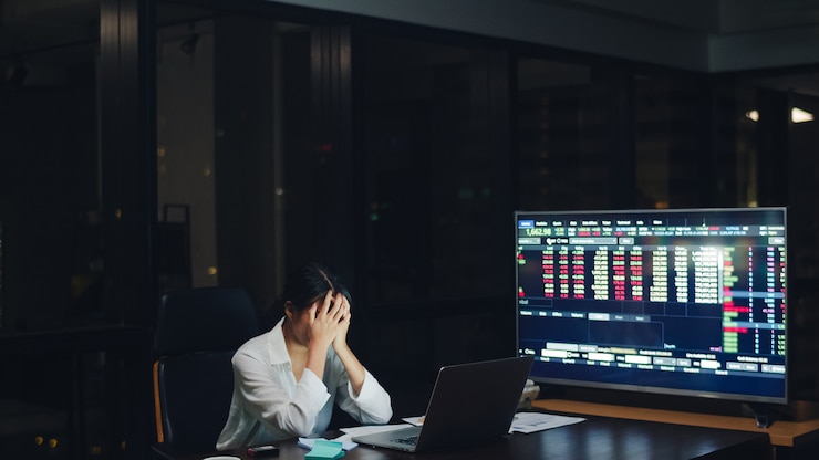 Zdarma Fotografie millennial young chinese businesswoman working late night stress out with project research problem on laptop in meeting room at small modern office. asia people occupational burnout syndrome concept.