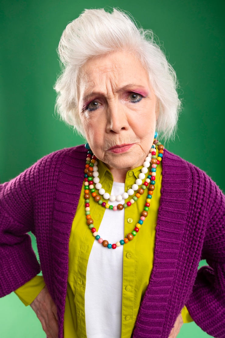 Zdarma Fotografie portrait of stylish senior woman model