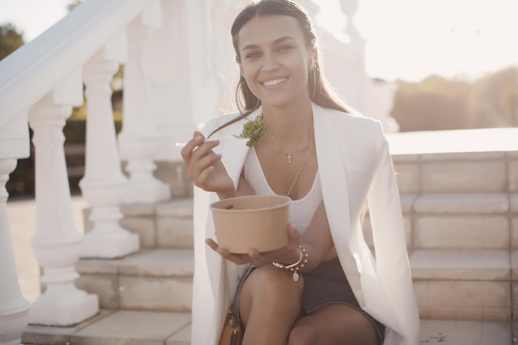 Zdarma Fotografie pretty woman with eco food bowl