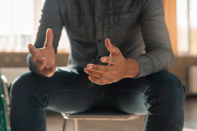 psychological therapy support group meeting
