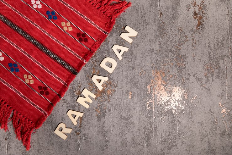 Zdarma Fotografie ramadan inscription on grey table