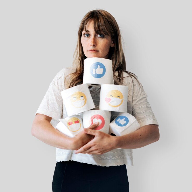 Zdarma Fotografie woman hoarding tissue during covid-19 pandemic