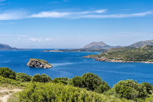 A paisagem marítima do Cabo Sounion, Grécia