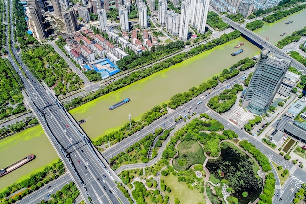 Foto grátis a ponte com a cidade