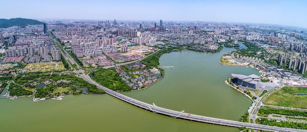 Foto grátis a ponte com a cidade