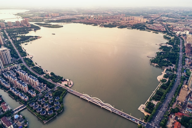 Foto grátis a ponte com a cidade