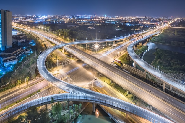 Aéreo, vista, Shanghai, viaduto, noturna