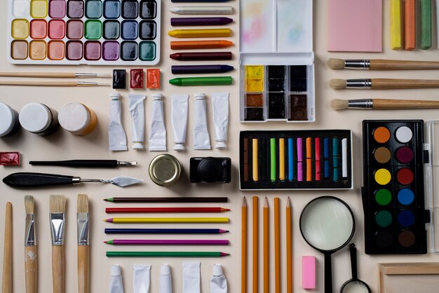 Ainda vida de equipamento de desenho