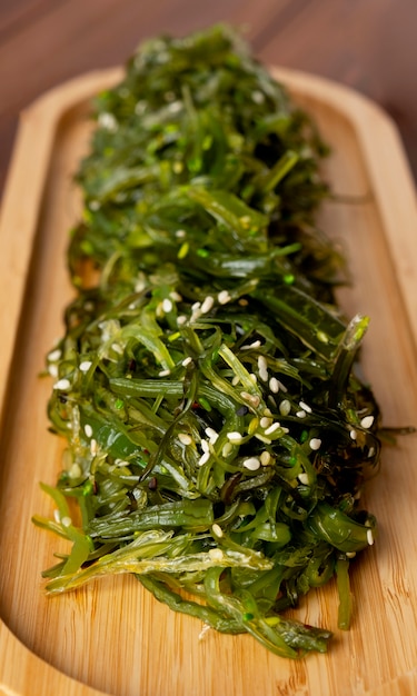 Foto grátis algas deliciosas de alto ângulo para comer