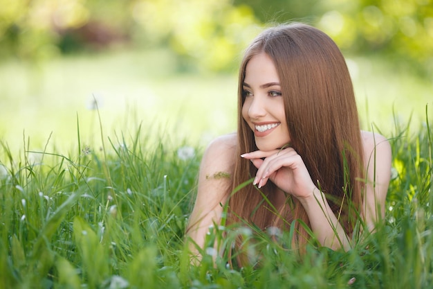 Foto grátis amigas de mulheres bonitas no iate