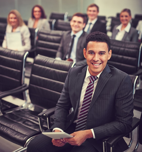 Foto grátis aprendizagem de negócios alegre