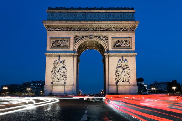 Arco do Triunfo à noite, Paris França